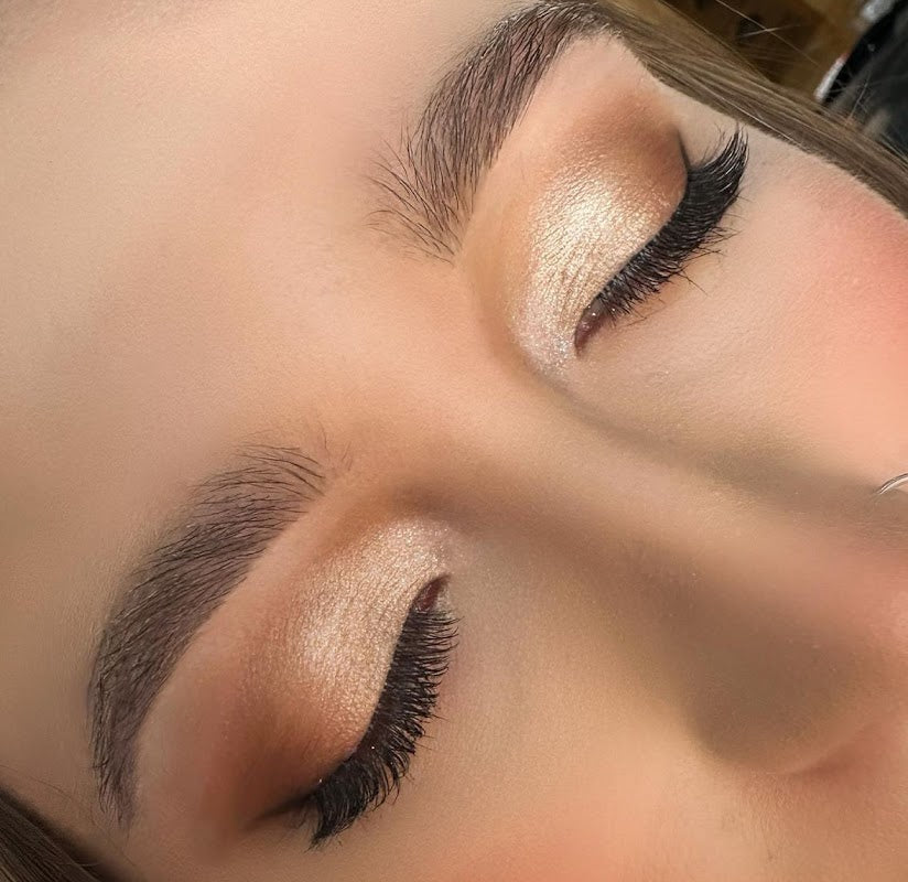 Daisy Pinfold Makeup