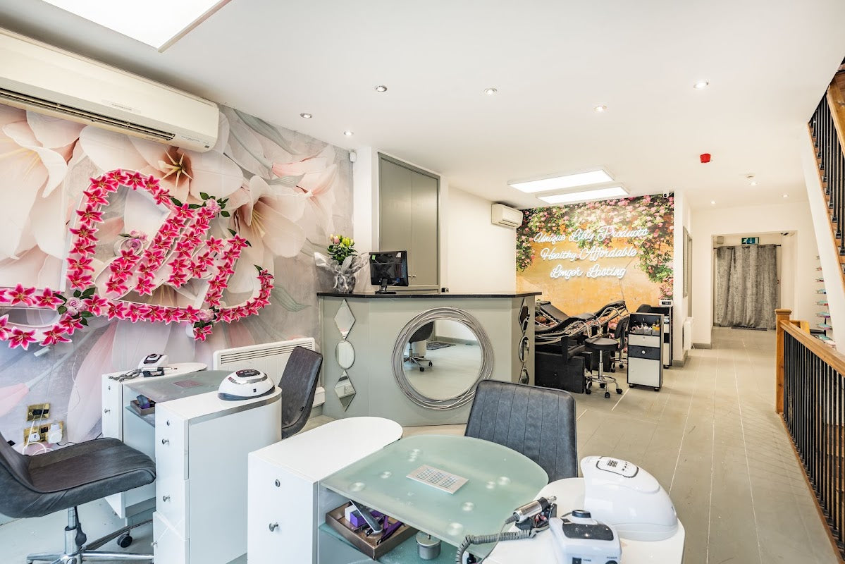 LILLY NAIL AND BEAUTY SALON