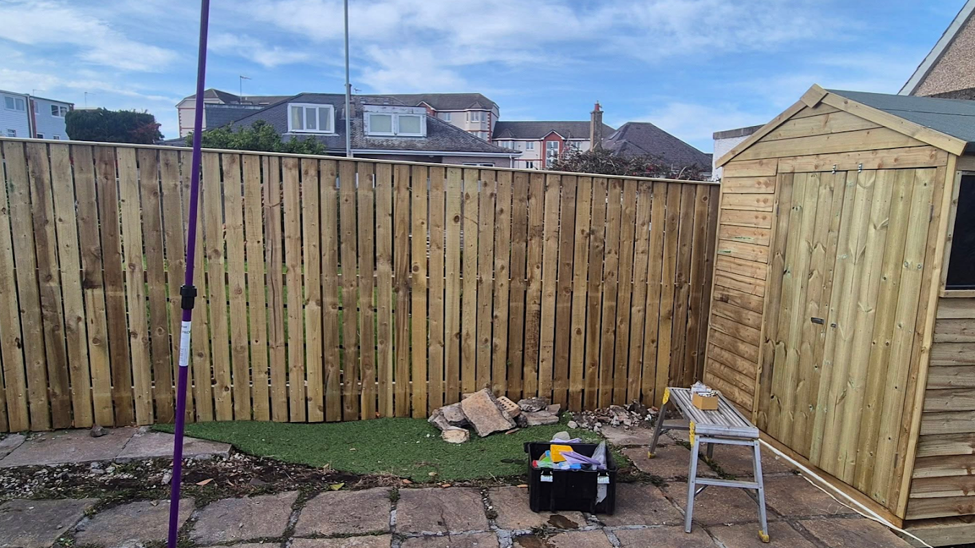 Fencing Company Crewe - Installations and Repairs Contractor