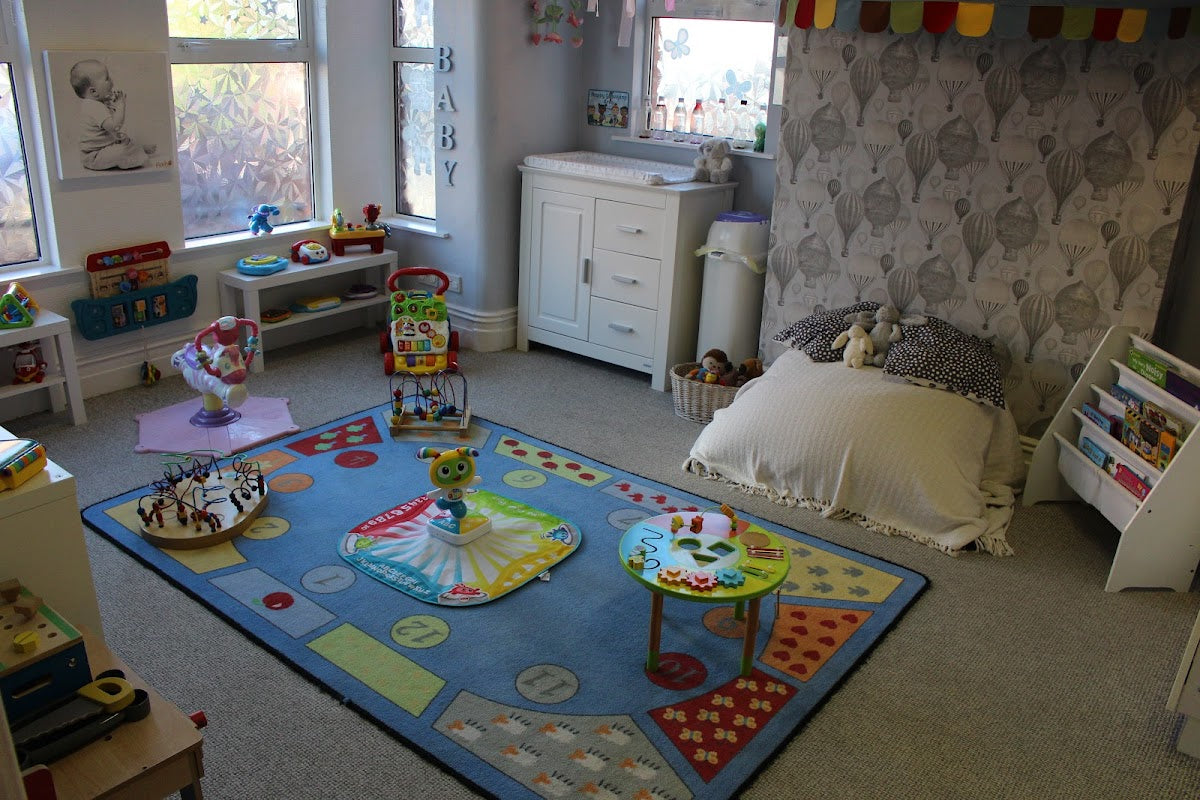 Little Munchkins Child Care