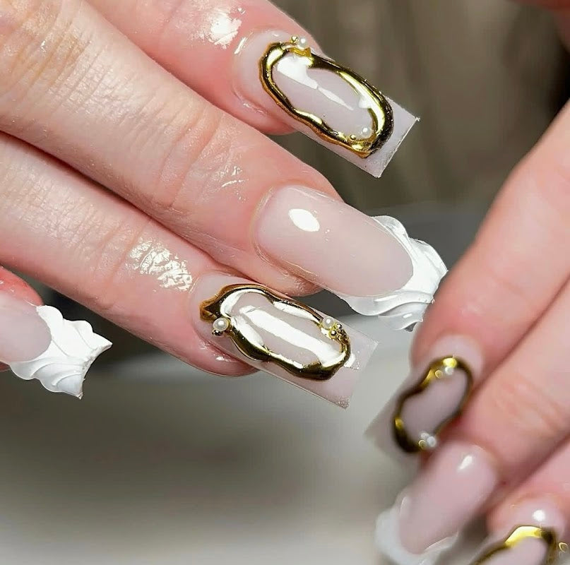 Pampered by pandora - nails , lashes & Makeup