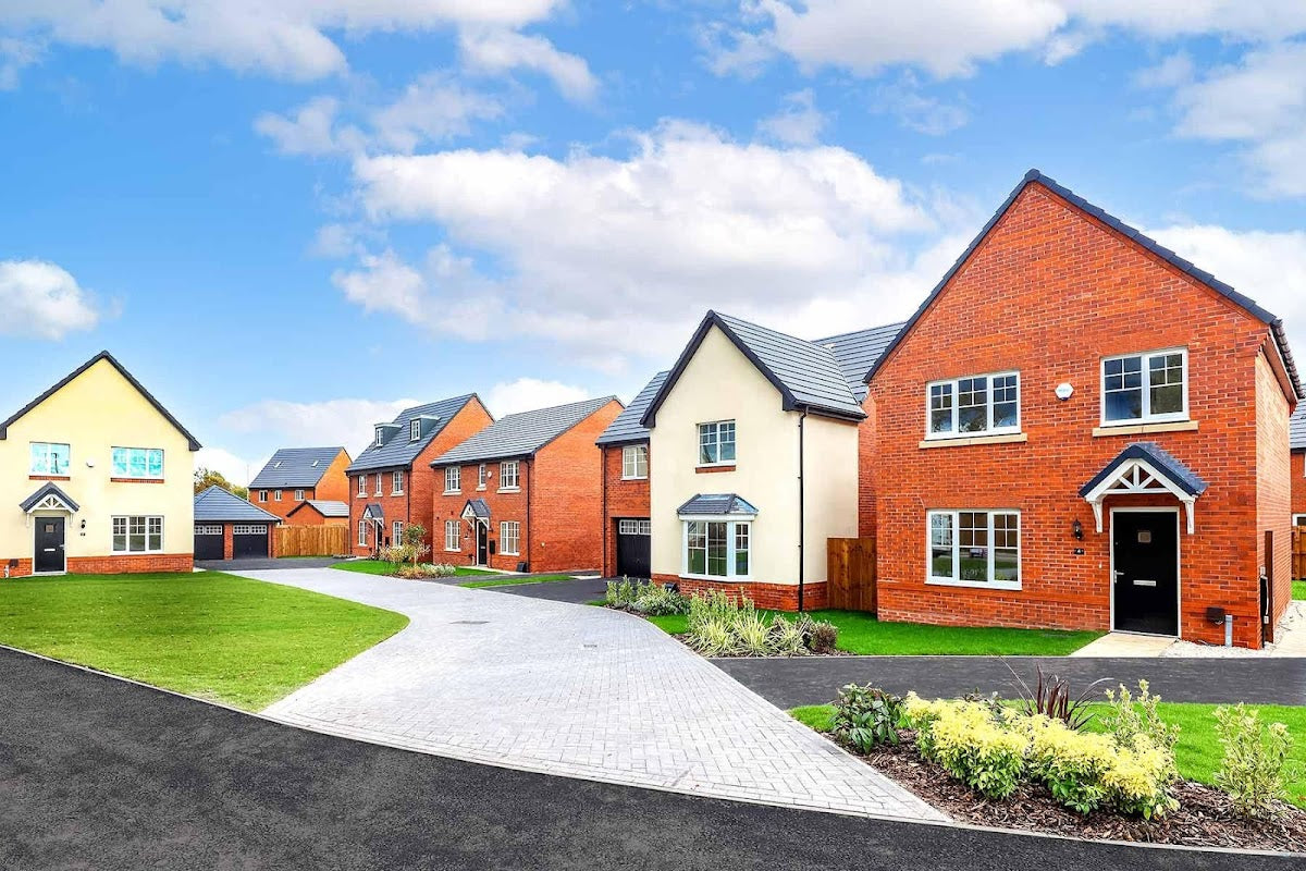 Taylor Wimpey Kings Moat Garden Village