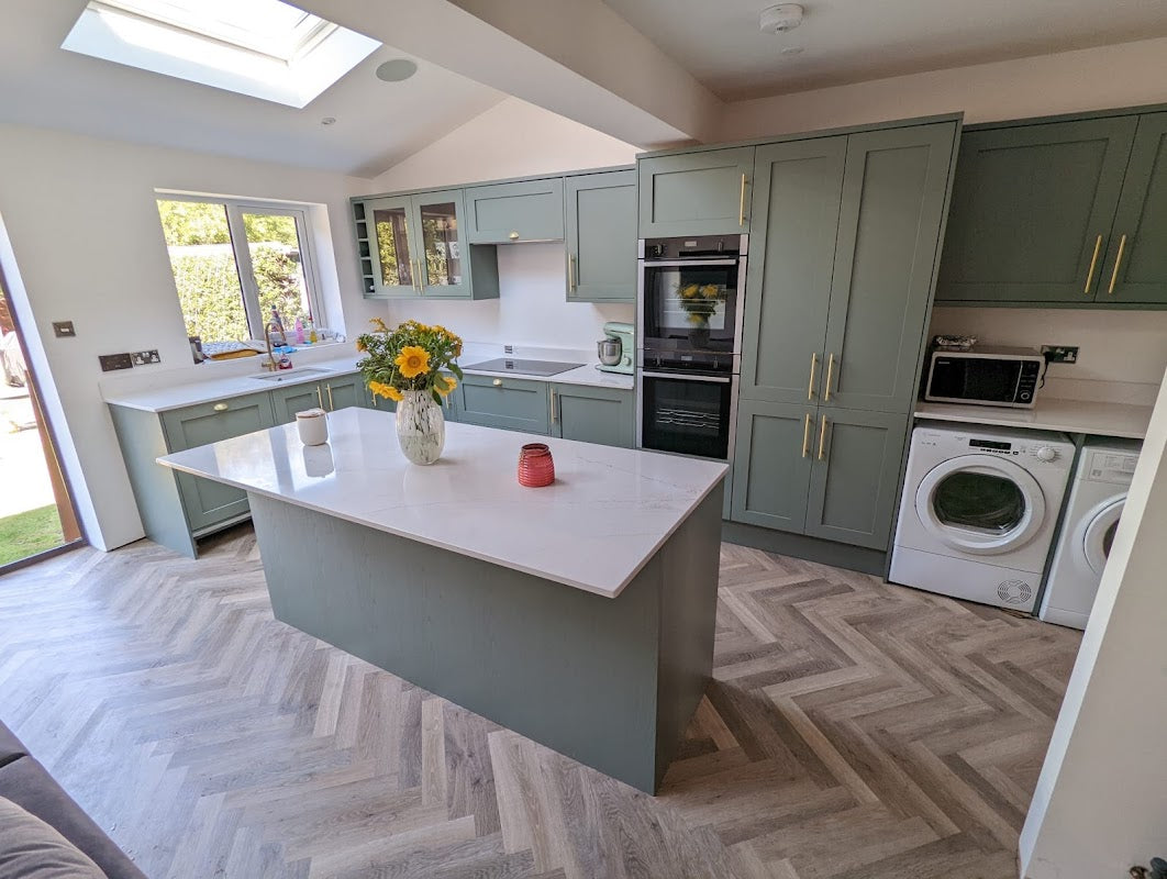 S.Wilson Joinery & Kitchens | Kitchen Fitter Sale M33 |