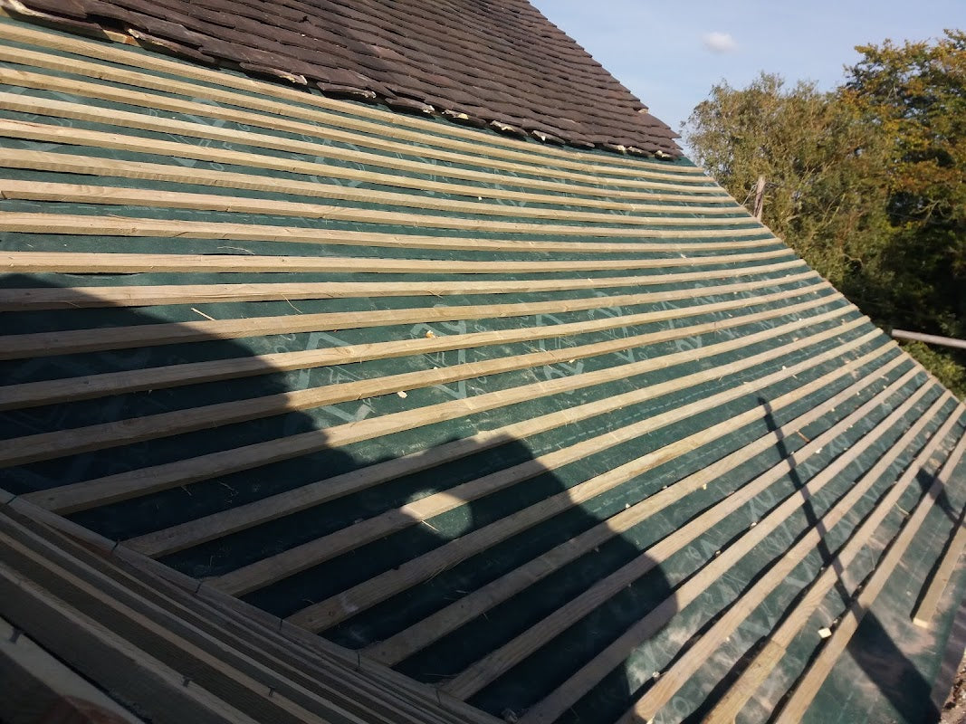 Absolute roofing stoke