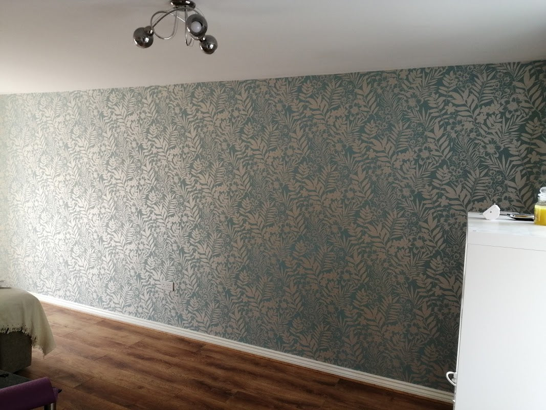 Kevin Hughes - Painter and Decorator.