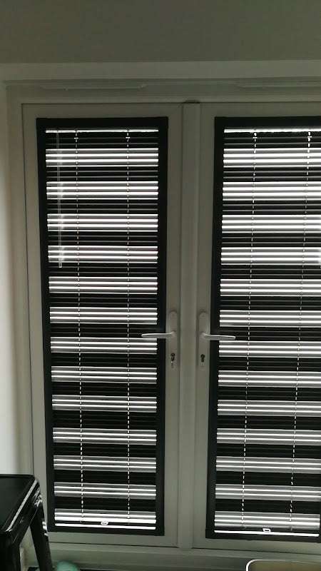 Blinds 2000