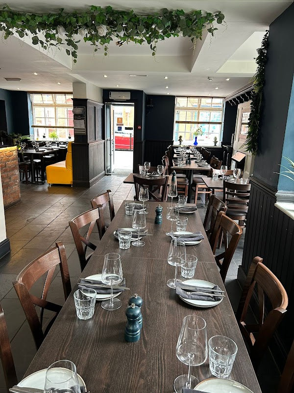 No 15 Bar & Grill