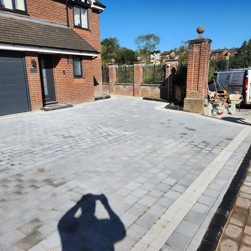 Top2bottom Patios and Driveways