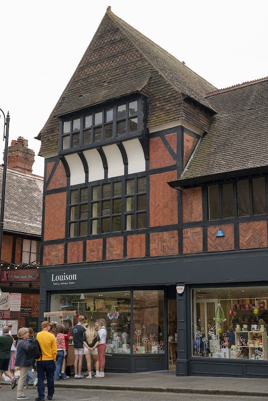 Louison Family Concept Store