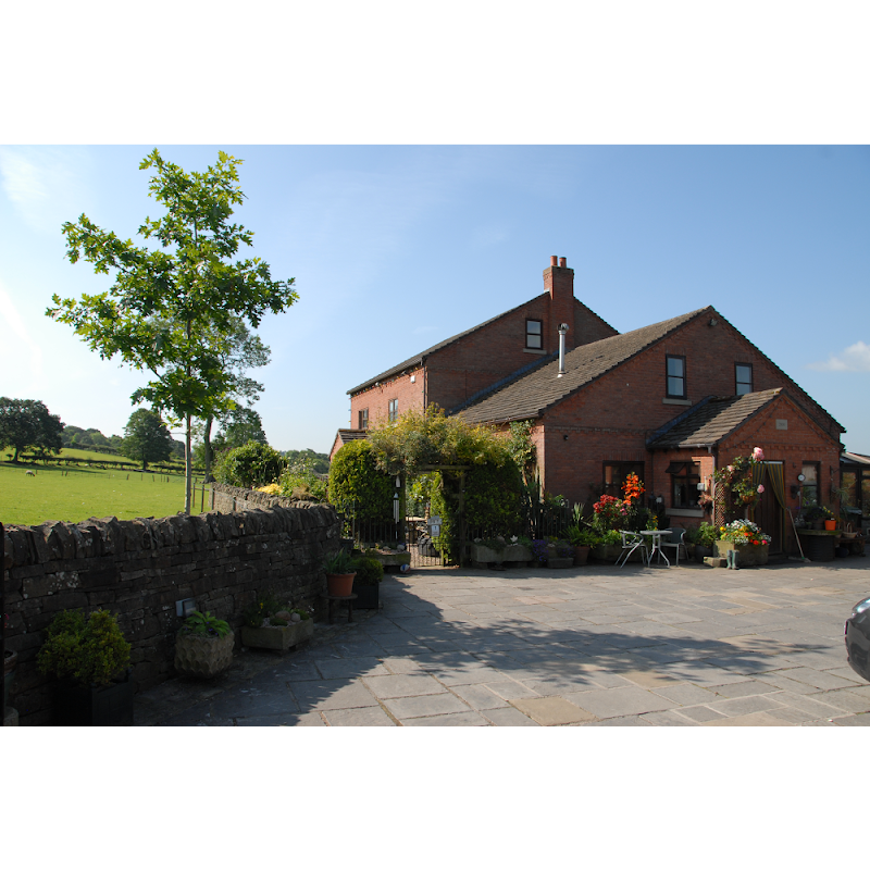 Red Oaks Farm - B & B Accommodation / Log Pod - Bollington