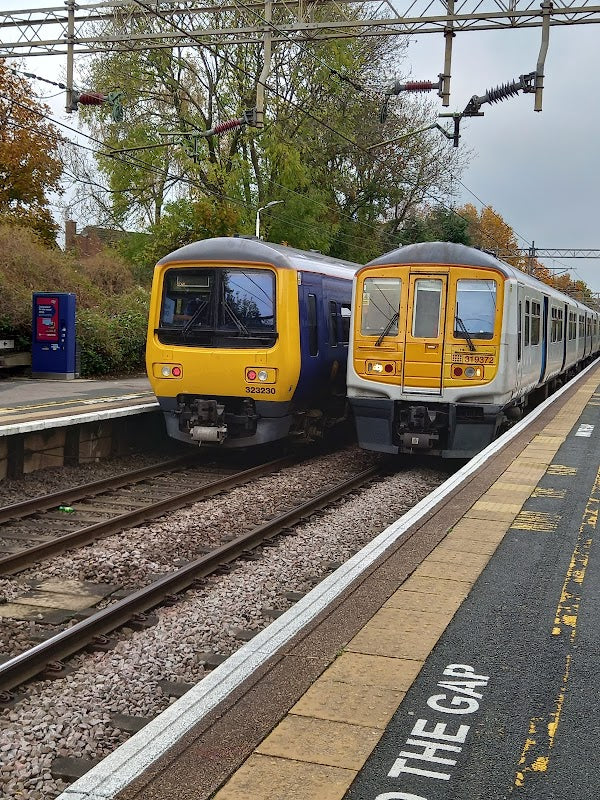 Holmes Chapel Station Ticket Office