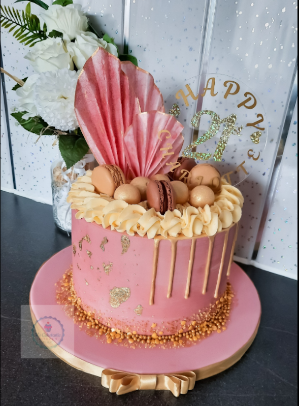 H's Caketastic Kitchen