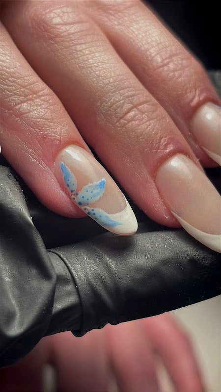 Lily Pink Studio - Nail Technician