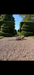 Home straight gardens