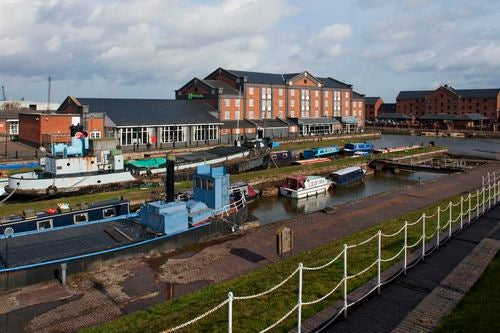 Holiday Inn Ellesmere Port - Cheshire Oaks by IHG