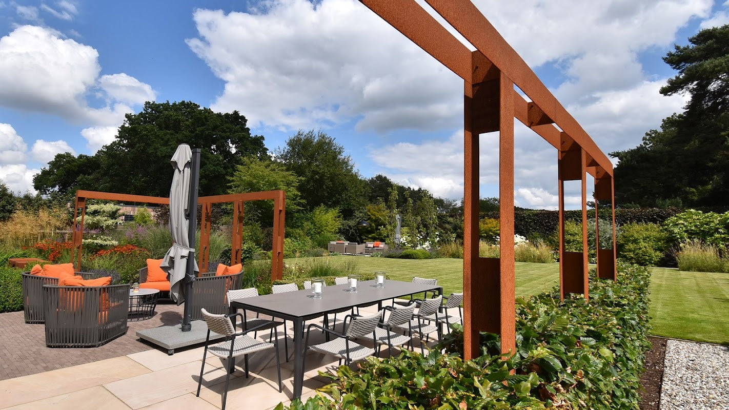 Creative Gardens & Driveways - Garden Design & Landscaping