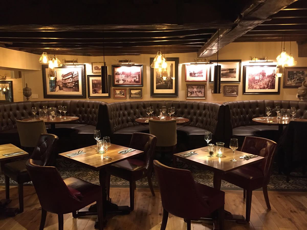 Crown Bar & Grill